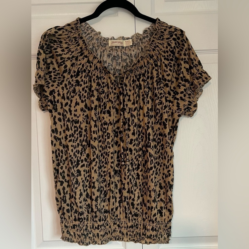 Faded Glory Leopard Print Short Sleeved Blouse